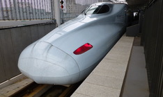 Bildfolge Kyushu Shinkansen Baureihe 800